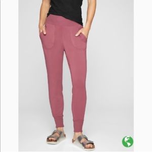 athleta recover jogger